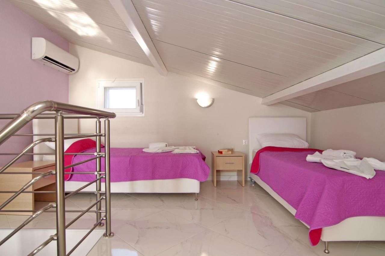 Mavridis Rooms 2 Никити Экстерьер фото